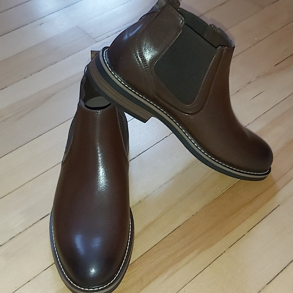 Kenneth Cole man boots